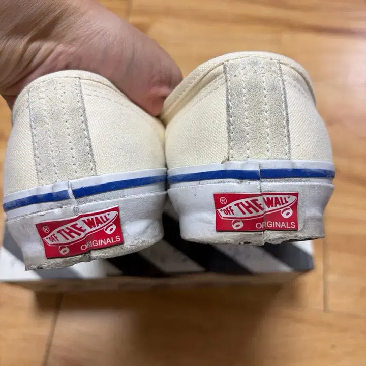 [BUNJANG] Vans Vault Authentic Classic White / 반스 볼트 어센틱 클래식 화이트 265mm