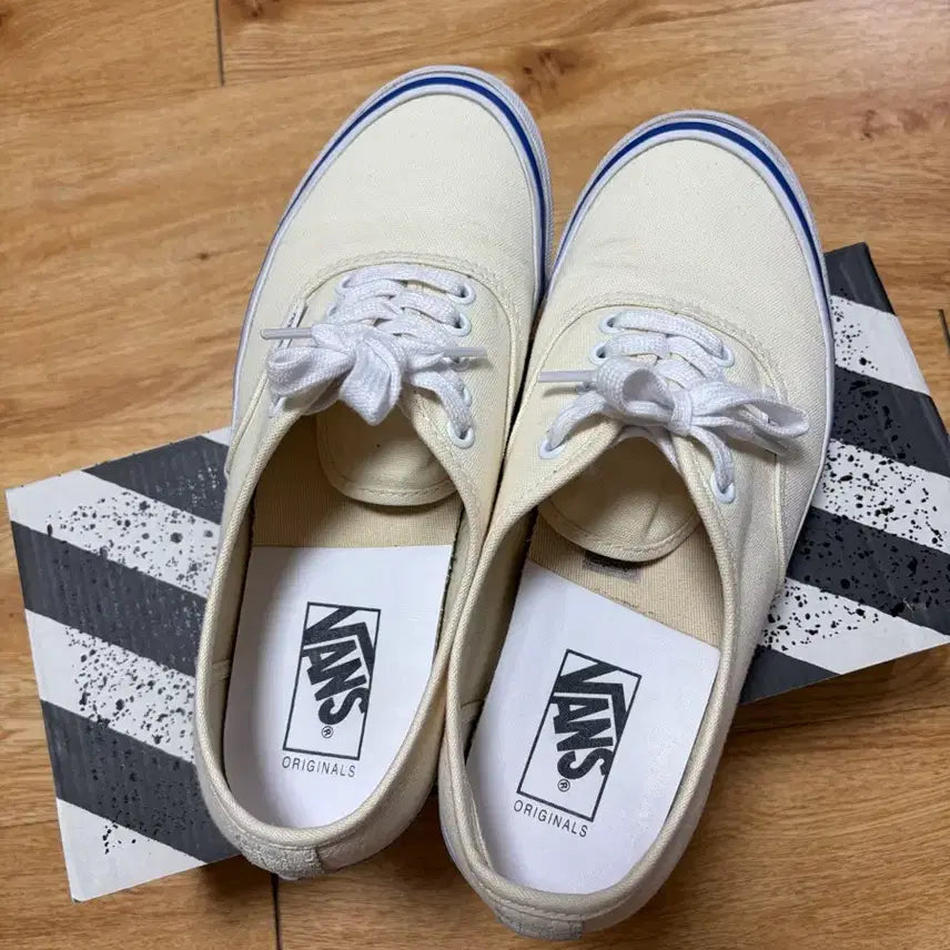 [BUNJANG] Vans Vault Authentic Classic White / 반스 볼트 어센틱 클래식 화이트 265mm