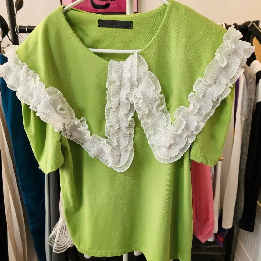 [BUNJANG] CHAVI Lime Frill Short-Sleeve T-Shirt / CHAVI 라임색 프릴 반팔 티셔츠