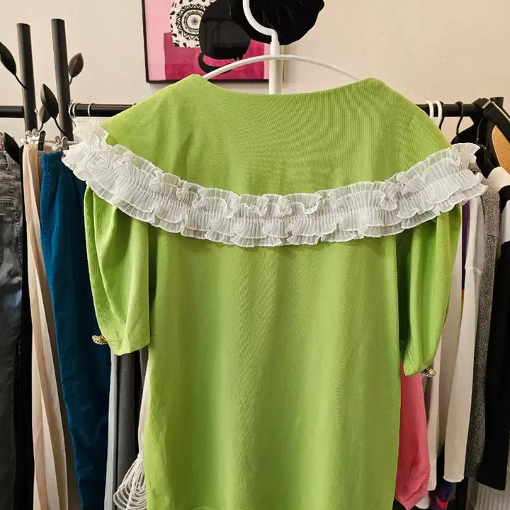 [BUNJANG] CHAVI Lime Frill Short-Sleeve T-Shirt / CHAVI 라임색 프릴 반팔 티셔츠