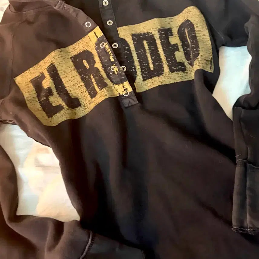 [BUNJANG] Vintage 00s Gothic Punk Button Hoodie / 00s 프린팅 빈티지 고스펑크 버튼 후드티 딱붙 티 핀 터갈오네갸루나나