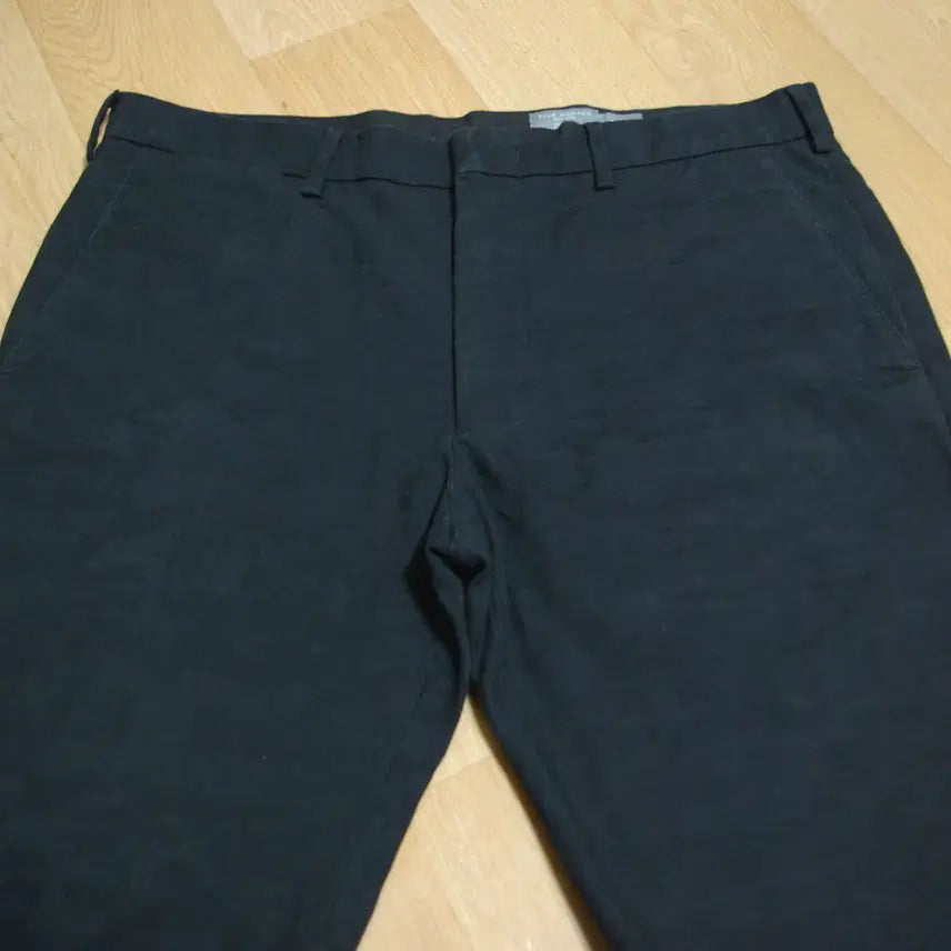 [BUNJANG] Club Monaco Camo Slim Fit Pants 34 / 클럽모나코 카모 슬림핏 바지 34