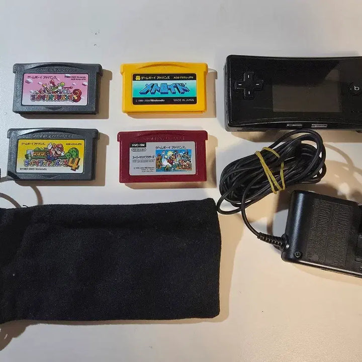 [BUNJANG] Nintendo Game Boy Micro Bundle with 4 Game Carts / 닌텐도 게임보이 미크로+게임팩 4종 세트(*중고) 판매합니다.