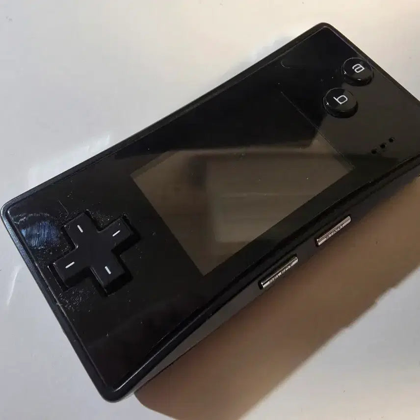 [BUNJANG] Nintendo Game Boy Micro Bundle with 4 Game Carts / 닌텐도 게임보이 미크로+게임팩 4종 세트(*중고) 판매합니다.