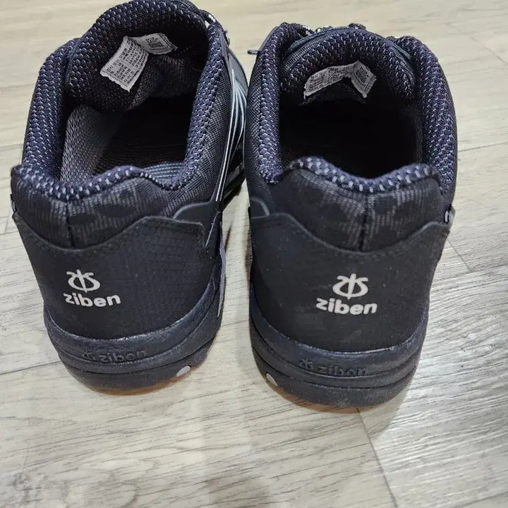 [BUNJANG] Ziben Black Safety Sneakers / 지벤 안전화 검정색 운동화