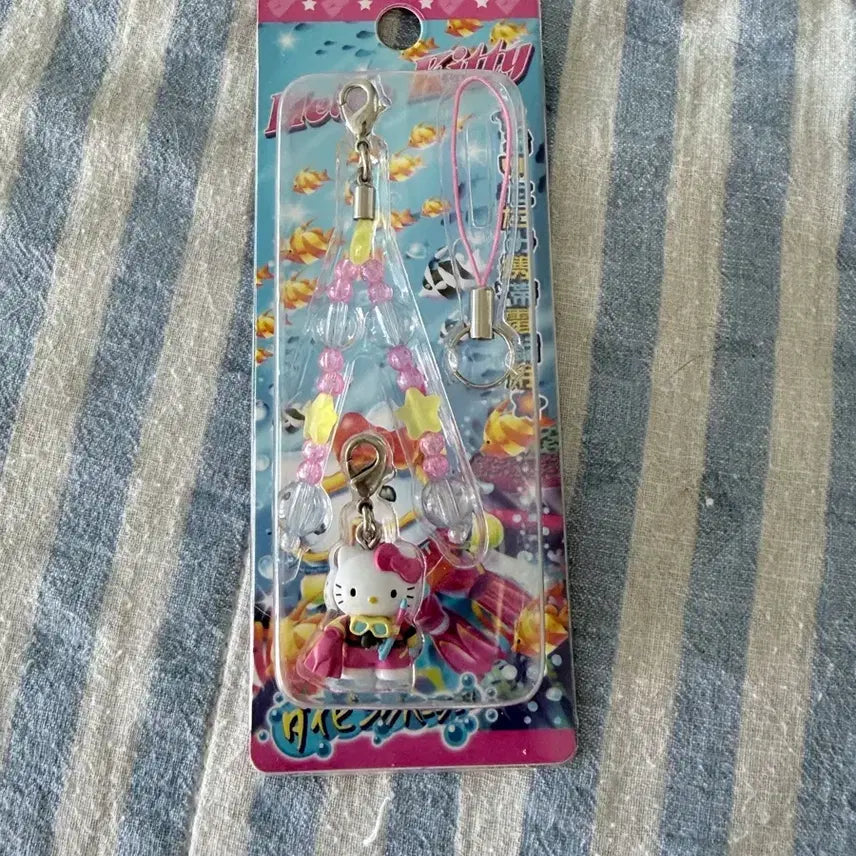 [BUNJANG] Sanrio Hello Kitty Classic Keychain Strap / 산리오 키티스트랩 키티키링 고전키티