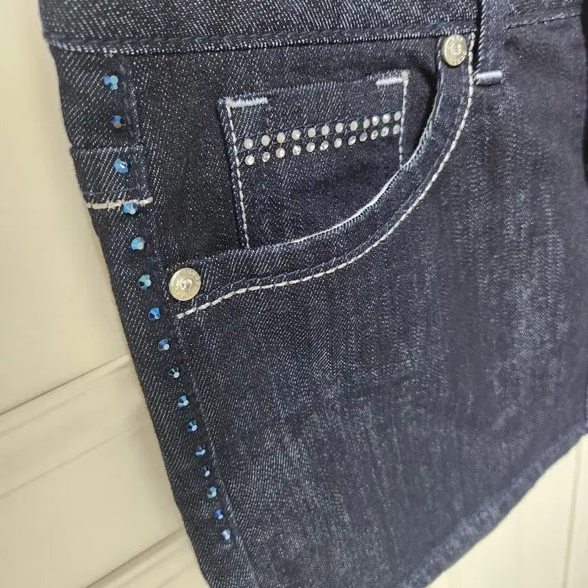 [BUNJANG] Guess Y2K Cubic Black Indigo Raw Denim Mini Skirt / (30)게스 y2k 큐빅 흑진청 데님 생지 미니 스커트