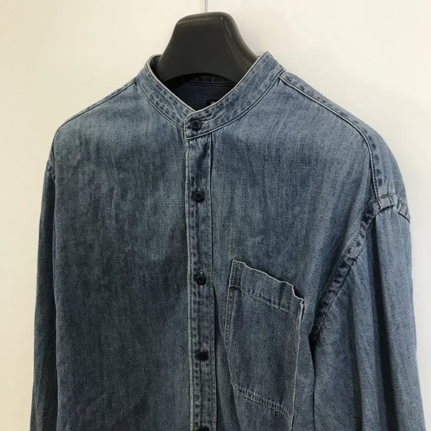 [BUNJANG] Uniqlo Oversized Stand Collar Denim Shirt L / 유니클로 오버사이즈 스탠드카라데님셔츠 [L]