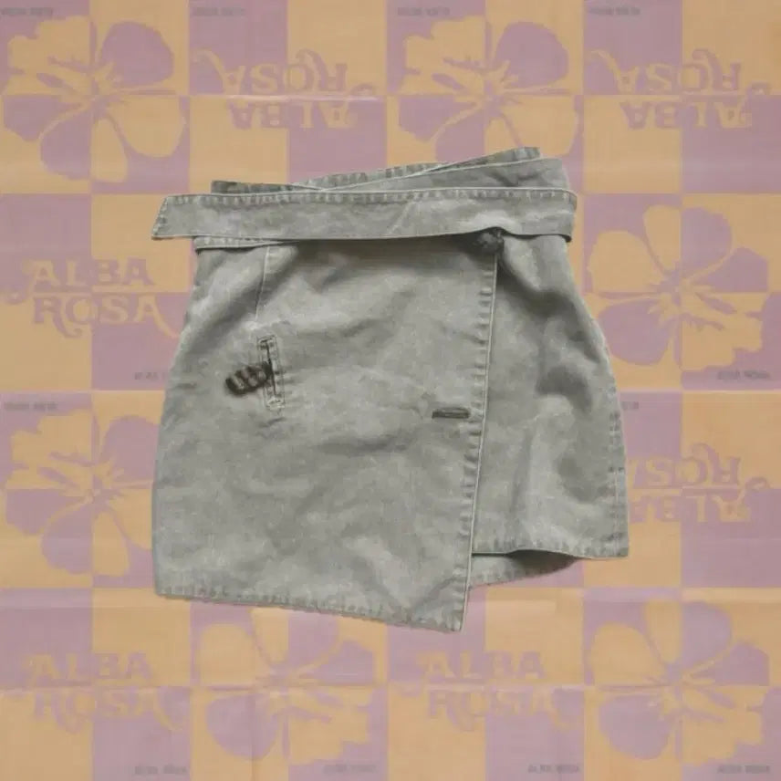 [BUNJANG] ALBAROSA Sand Beige Button Wrap Skirt / ALBAROSA 알바로사 샌드베이지 버튼 랩스커트