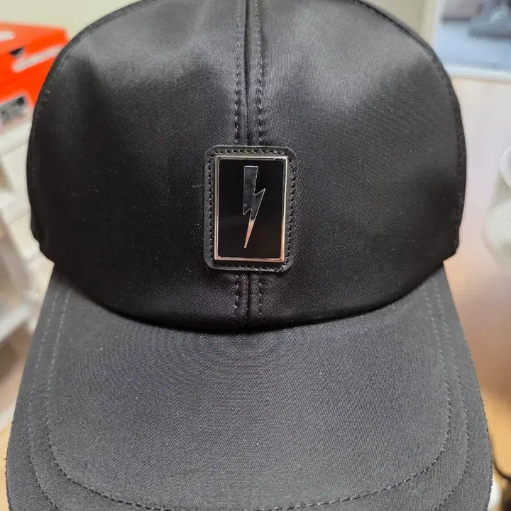 [BUNJANG] Neil Barrett Nylon Hat / 닐바렛 나일론 모자