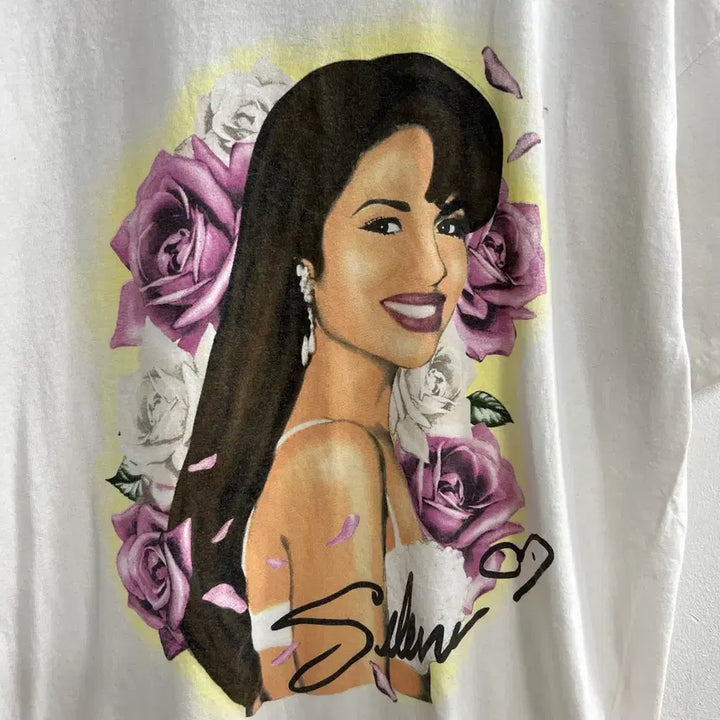 [BUNJANG] Selena Quintanilla Graphic T-Shirt White / 셀레나 퀸타니야 프린팅 티셔츠 화이트