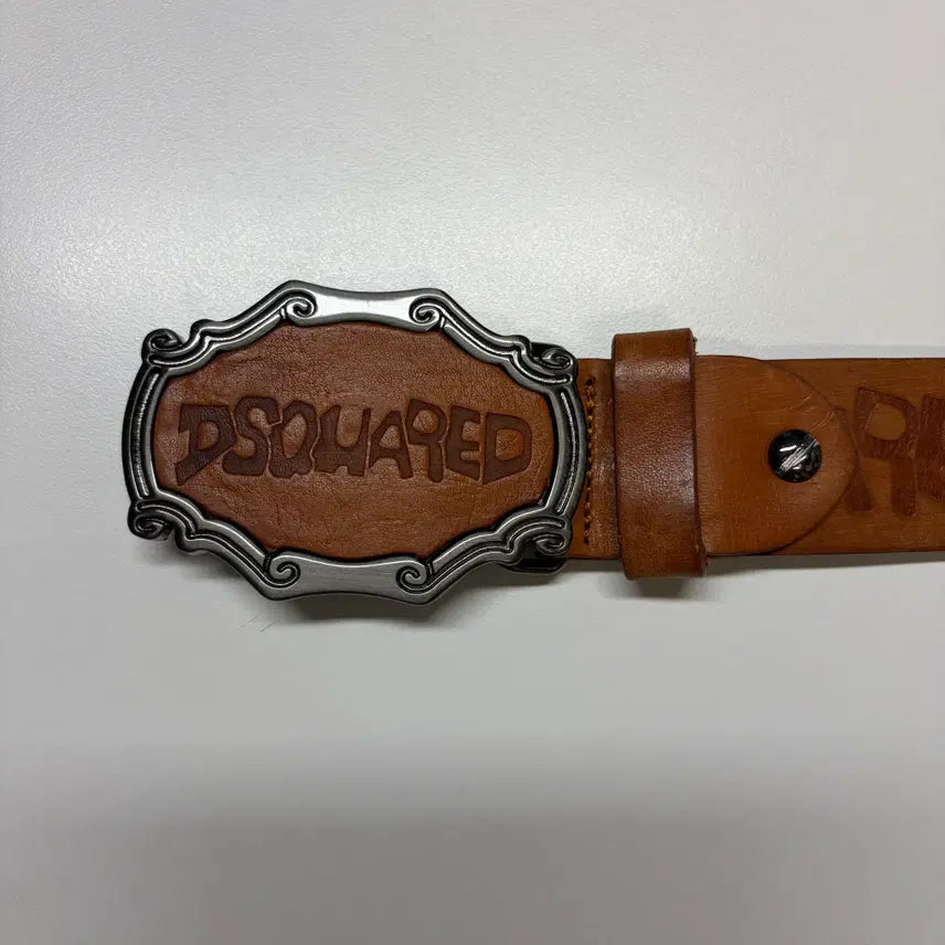 [BUNJANG] DSQUARED Brown Leather Belt (Approx. 100cm) / 디스퀘어드(DSQUARED) 브라운 가죽 벨트 (약 100cm)