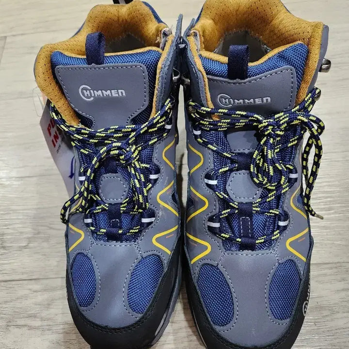 [BUNJANG] Him-Men Kids Hiking Shoes Sneakers / 힘멘 아동 등산화 운동화