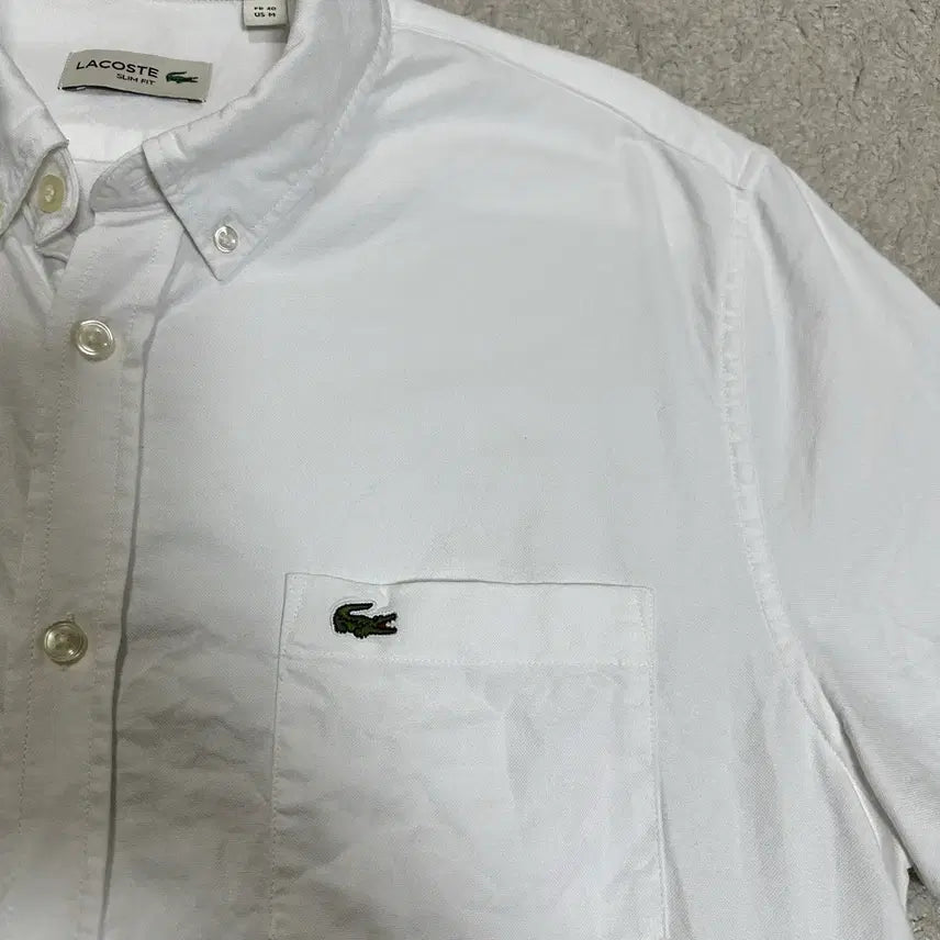 [BUNJANG] Lacoste White Short Sleeve Slim Fit Shirt M (100) / 라코스테 화이트 반팔 셔츠 슬림핏 m 100