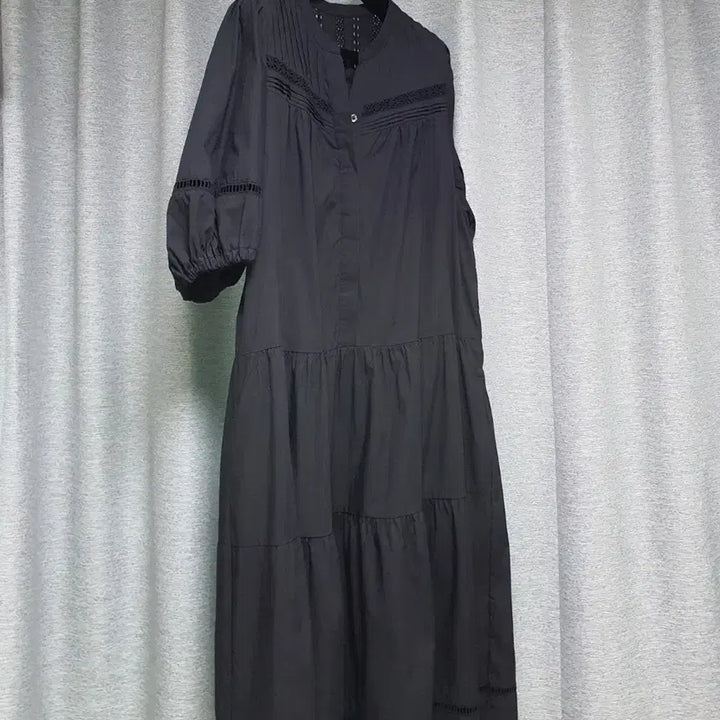 [BUNJANG] The AtG Eyelet Puff Sleeve Long Dress (Size 66-88) / the AtG더엣지 정품 아일렛 퍼프롱원피스66~77 88