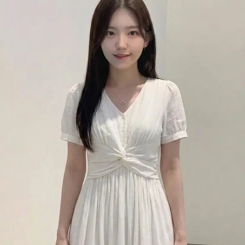 [BUNJANG] Merryna Shirring Bean Button Flare Long Dress / (청순/여성스러움) 셔링 콩단추 플레어 롱 원피스 2color