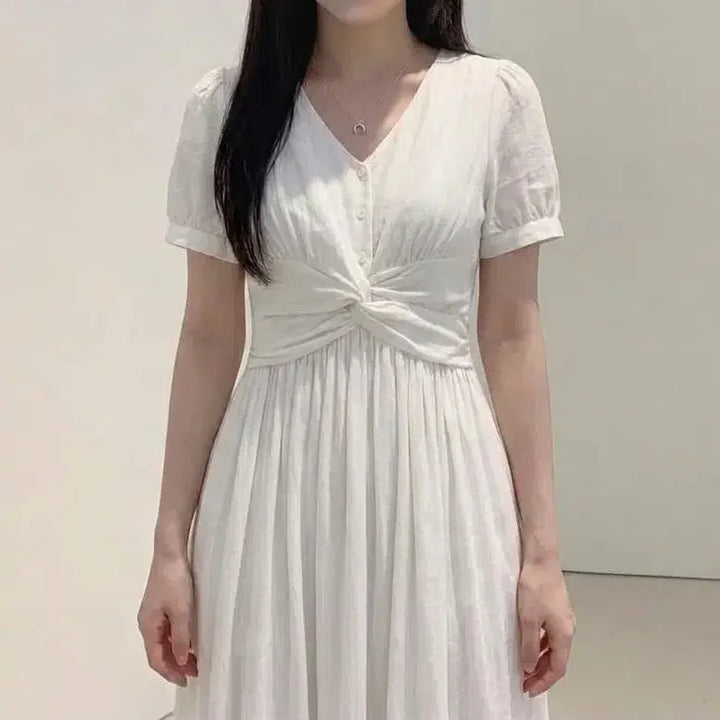 [BUNJANG] Merryna Shirring Bean Button Flare Long Dress / (청순/여성스러움) 셔링 콩단추 플레어 롱 원피스 2color