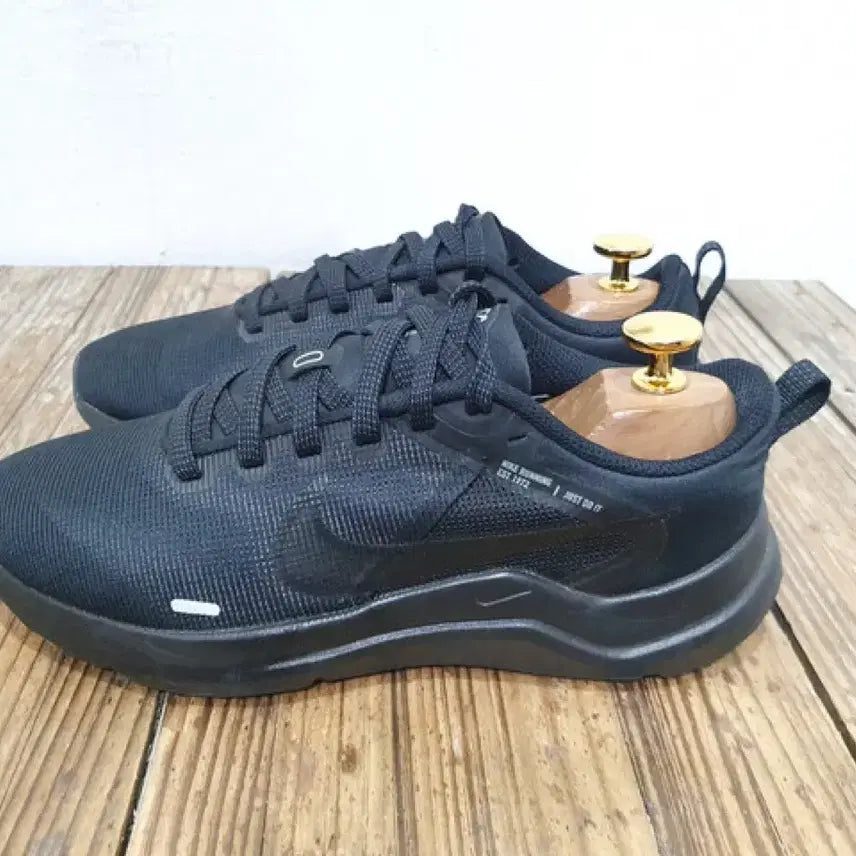 [BUNJANG] Nike Downshifter All Black Sneakers (230mm) / 나이키 다운쉬프터 올블랙 운동화 (230MM)