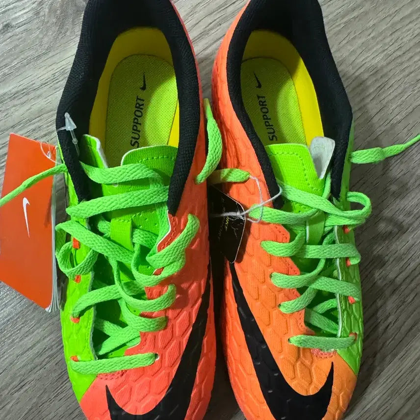 [BUNJANG] Nike Hypervenom Phelon 3 HE Football Boots (220) / 새상품)나이키 하이퍼베놈 축구화 펠론 220