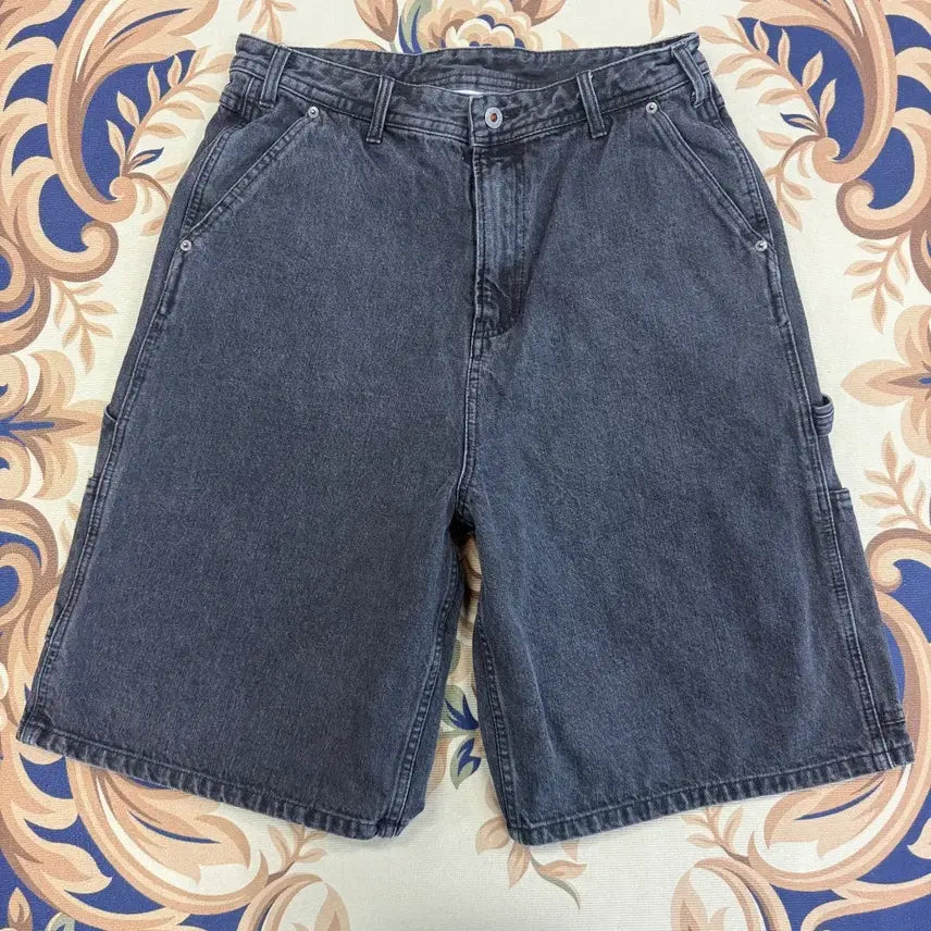 [BUNJANG] Magoodgan Black Denim Carpenter Bermuda Shorts Size 30 / (30)맥우드건 Magoodgan 흑청 카펜터 버뮤다 팬츠