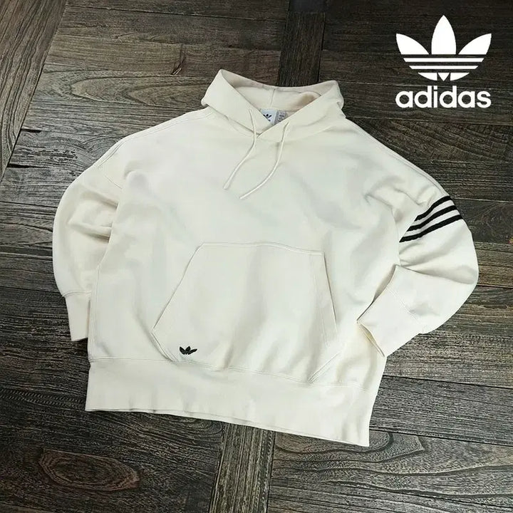[BUNJANG] Adidas 3-Stripes Sleeve Oversized Hoodie Cream / 아디다스 삼선 완장 오버핏 후드티 크림 M20325