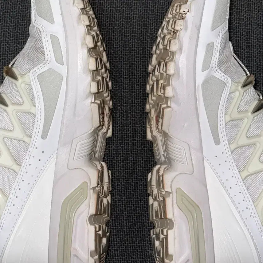 [BUNJANG] Salomon ACS+ White Sneakers / 살로몬 ACS+ 화이트 255