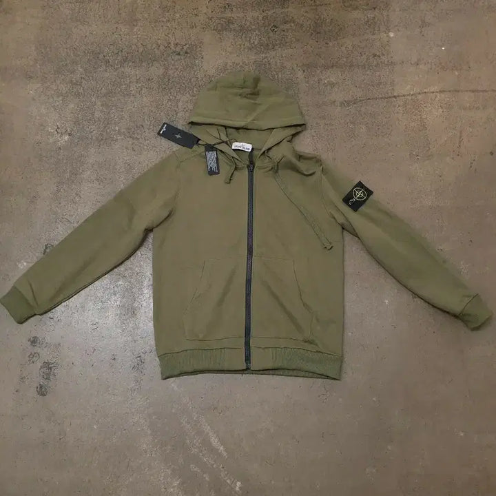 [BUNJANG] Stone Island Khaki Hooded Zip-Up Jacket L / 스톤아일랜드 후드집업 100(L) 새상품