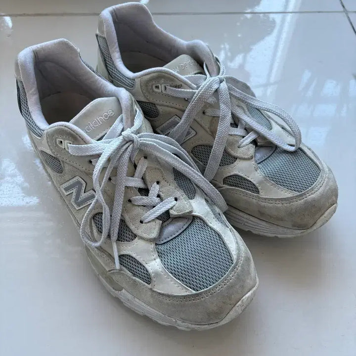 [BUNJANG] New Balance 992 Made in USA White Silver Sneakers (265mm) / 뉴발란스 992 메이드 인 USA 화이트 실버 265 팝니다