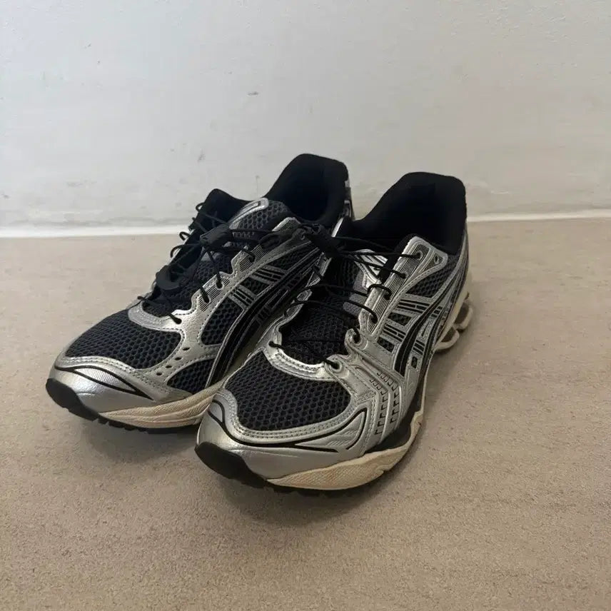 [BUNJANG] ASICS Gel-Kayano 14 Carrier Grey Black Sneakers 250 / 아식스 언리미티드 젤 카야노 14 캐리어 그레이 블랙 250