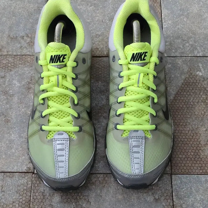 [BUNJANG] Nike Air Max 2009 Volt Grey Sneakers / (255)나이키 에어맥스 2009 볼트 그레이 스니커즈