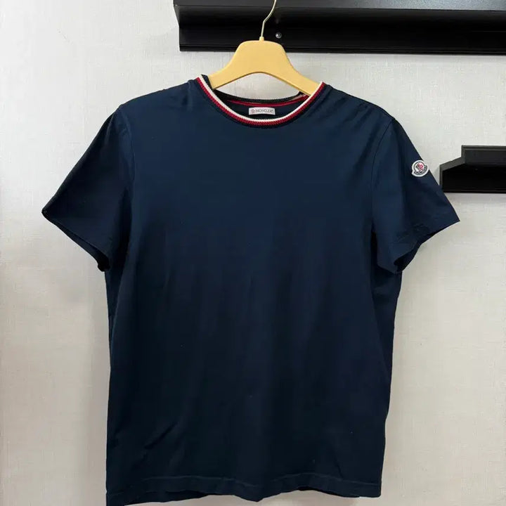[BUNJANG] Moncler Tricolor Neck T-Shirt Navy XL / 몽클레르 네이비 트리컬러 넥 티셔츠 -XL