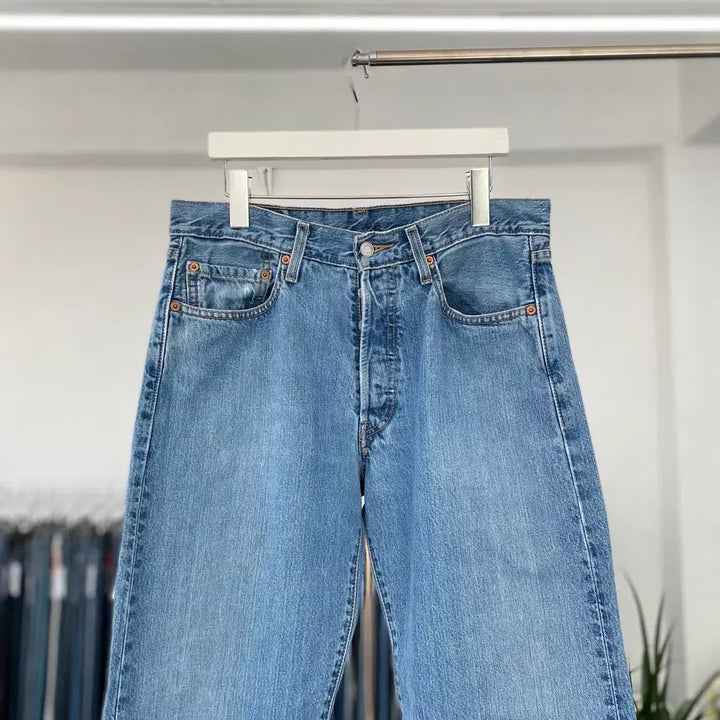 [SOLD OUT] Levis501 Straight Fit 00s 31사이즈 a4954