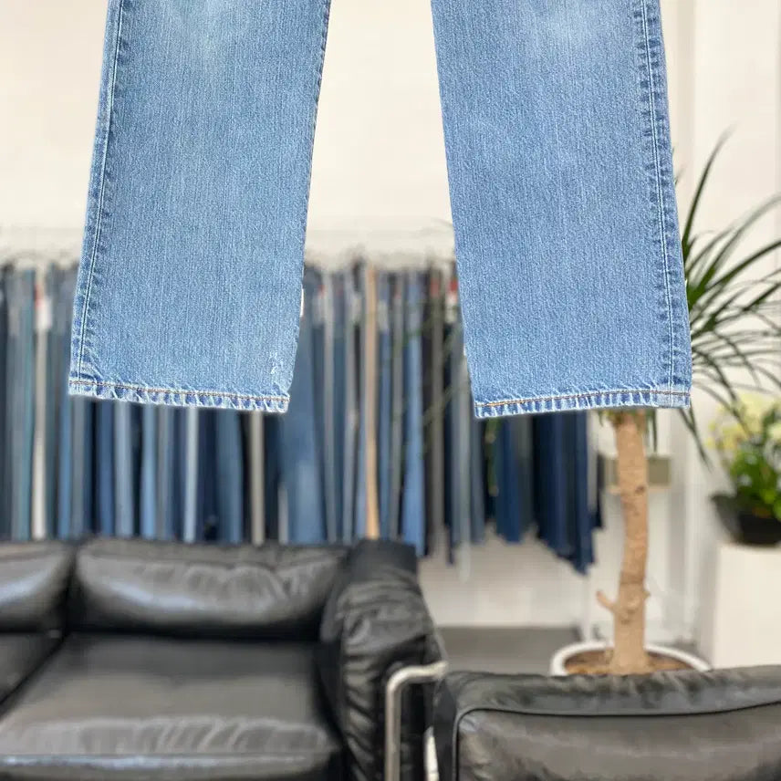 [SOLD OUT] Levis501 Straight Fit 00s 31사이즈 a4954