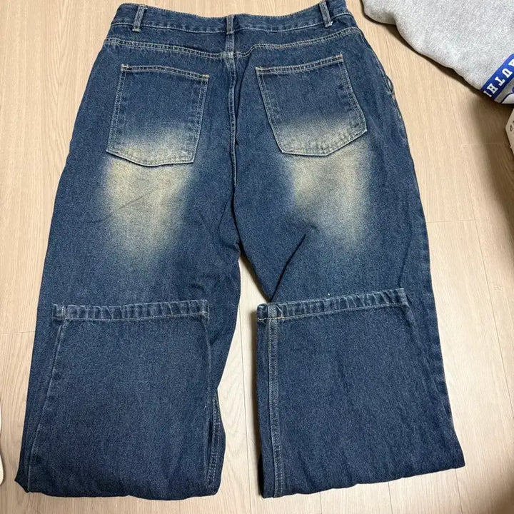 [BUNJANG] Je-meot Western Two-Tuck Washed Wide Denim Pants / 제멋 웨스턴 투턱 워싱 와이드 데님 팬츠