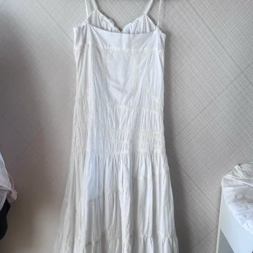 [BUNJANG] White Lace Tiered Long Dress - Size S / 화이트 레이스 캉캉 롱 원피스 S