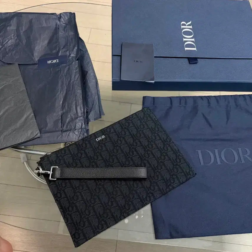 [BUNJANG] Dior Oblique Clutch A5 / 디올 오블리크 클러치 A5