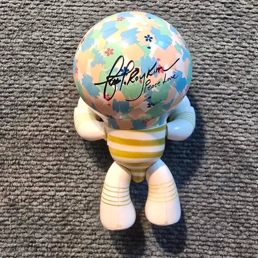 [BUNJANG] Roy Kim Limited Edition Brick Figure / 로이킴 브릭 피규어