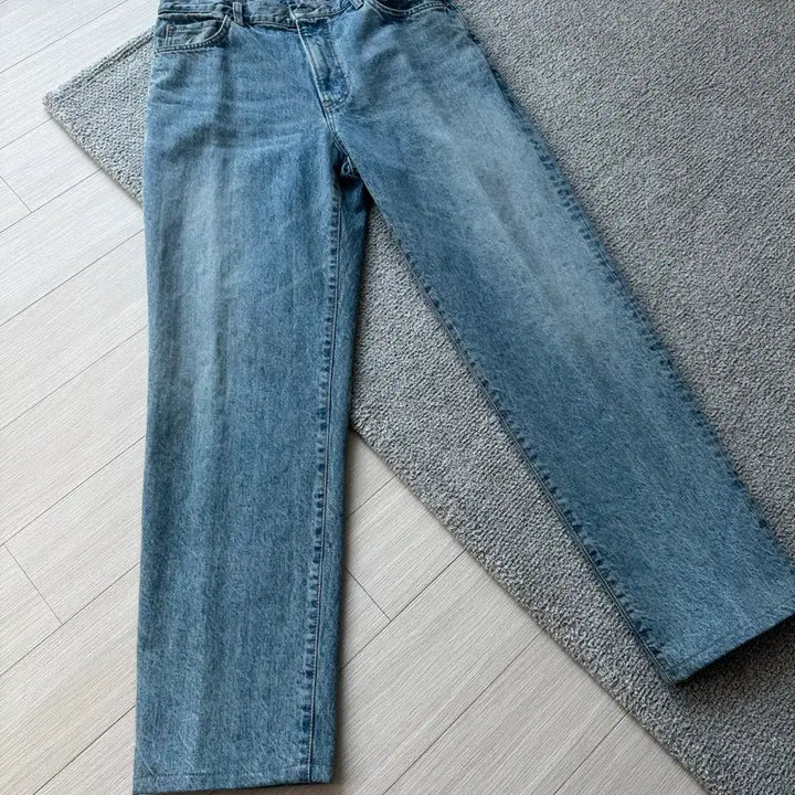 [BUNJANG] Demiel Hollywood Slim Denim LOVED Jeans / 데밀 헐리우드 데님 LOVED