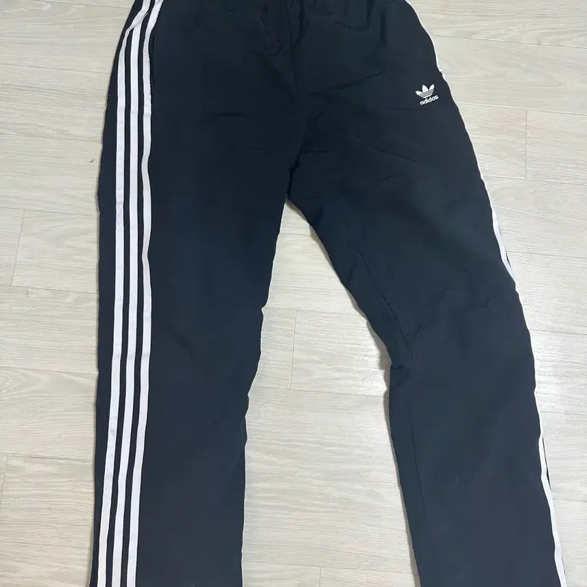 [BUNJANG] Adidas Woven Tracksuit Set (M) - Black / (급쳐)아디다스 츄리닝 운동복 우븐셋트 M 셋트 판매합니다(정품)