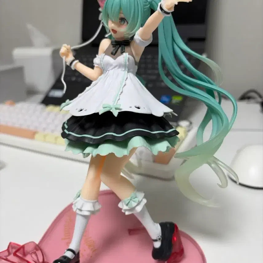 [BUNJANG] Hatsune Miku 2023 Birthday Figure / 하츠네 미쿠 생일 피규어 2023