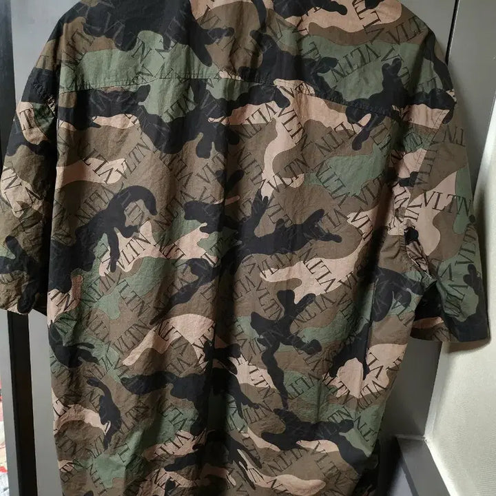 [BUNJANG] Valentino Zigzag VLTN Logo Shirt / 정품 발렌티노 지그재그 VLTN 로고셔츠