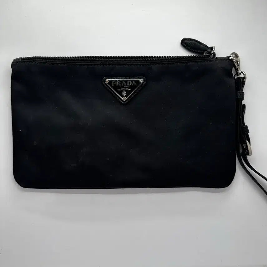 [BUNJANG] Prada Re-Nylon Triangle Logo Pouch / 프라다 리나일론 삼각로고 파우치