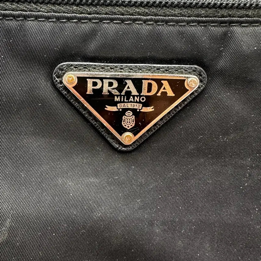 [BUNJANG] Prada Re-Nylon Triangle Logo Pouch / 프라다 리나일론 삼각로고 파우치