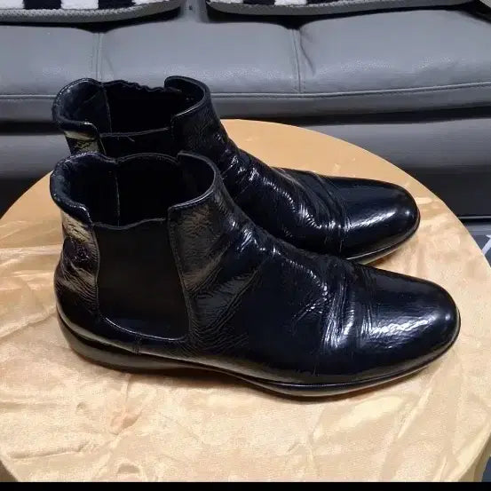 [BUNJANG] Prada Black Enamel Ankle Boots Size 245 / 프라다 블랙 에나멜 앵클 부츠 245