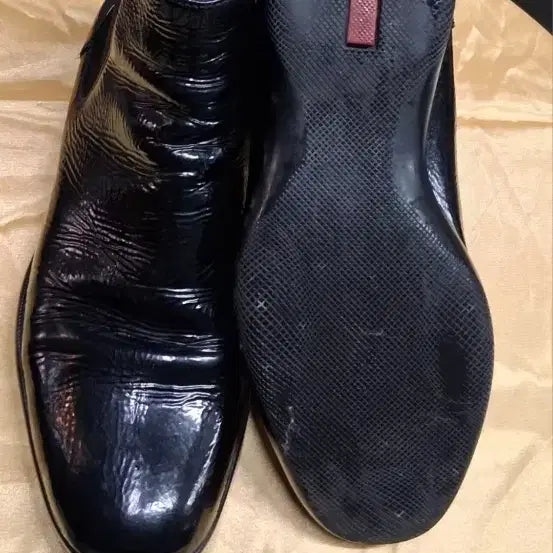 [BUNJANG] Prada Black Enamel Ankle Boots Size 245 / 프라다 블랙 에나멜 앵클 부츠 245