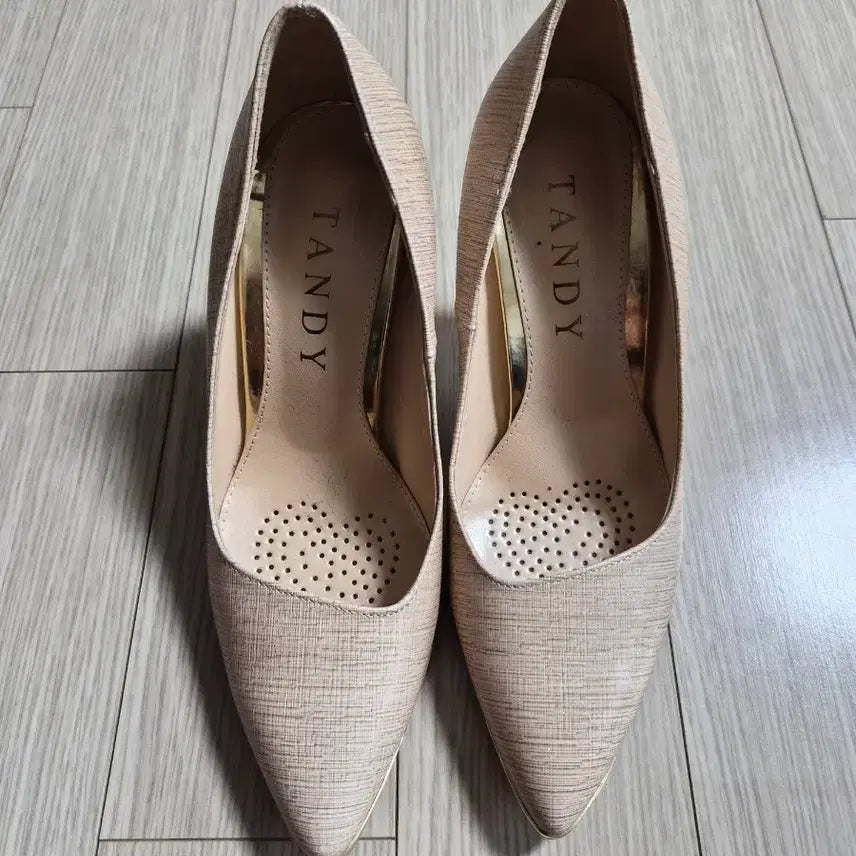 [BUNJANG] Tandy Beige Tone Pumps Heel Women&
