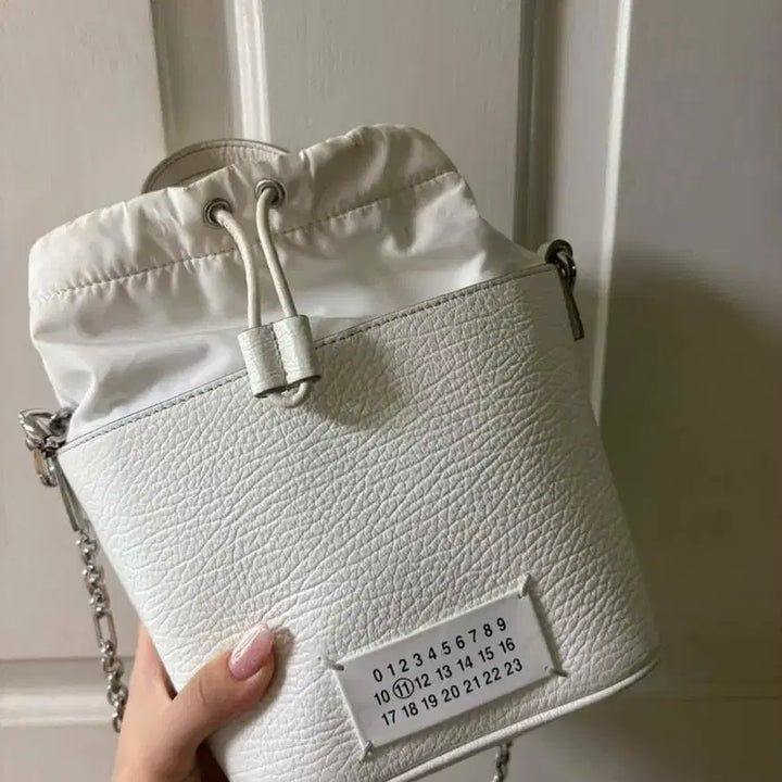 [BUNJANG] Maison Margiela White Bucket Bag / 마르지엘라 버킷백 화이트