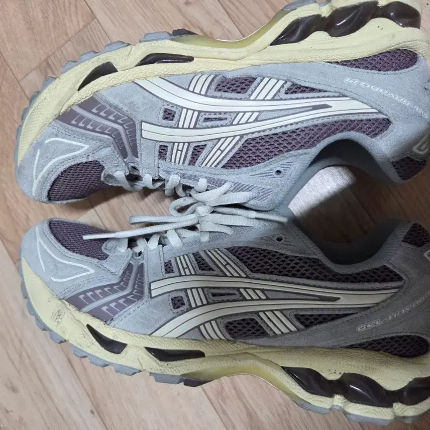 [BUNJANG] Asics Gel-Kayano 14 Sneakers (255mm) / 아식스 젤카야노14 255 팝니다