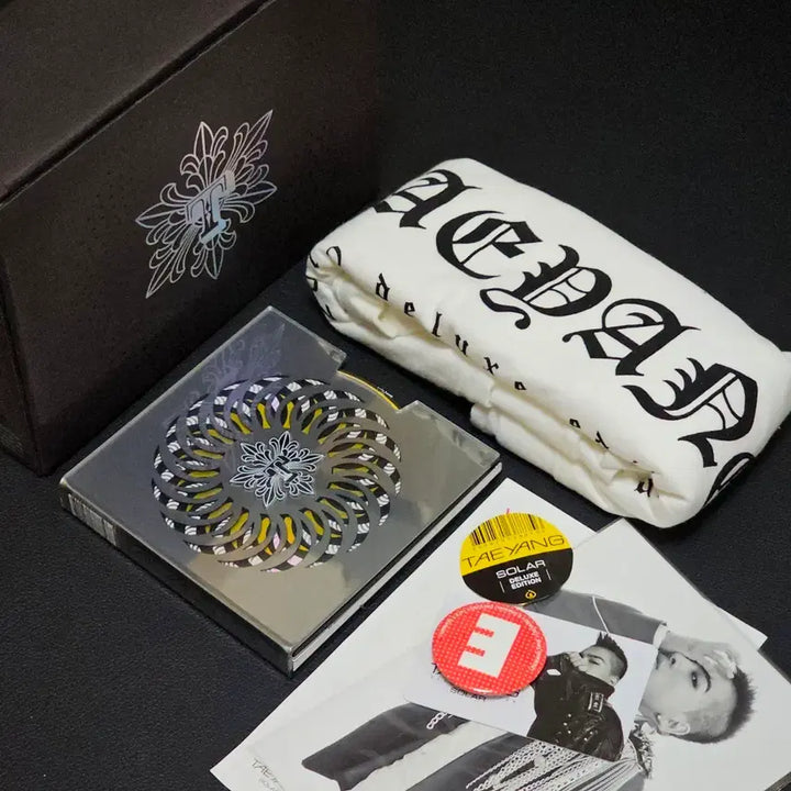 [BUNJANG] Taeyang SOLAR Deluxe Edition / 태양 SOLAR 디럭스 에디션