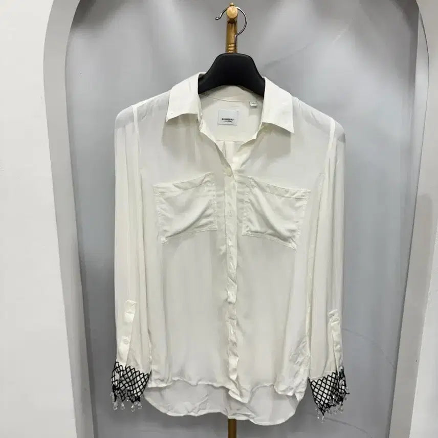 [BUNJANG] Burberry Silk Blouse Shirt Size 36 / 버버리 실크 블라우스 셔츠 36사이즈